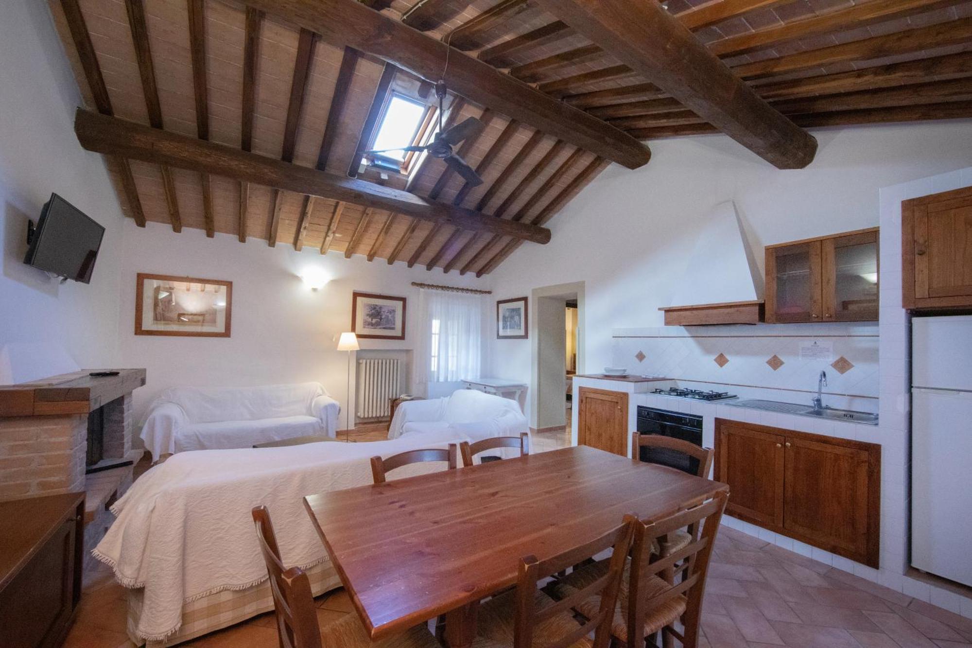 Tenuta Decimo - Il Borgo Di Mariano Farm stay *